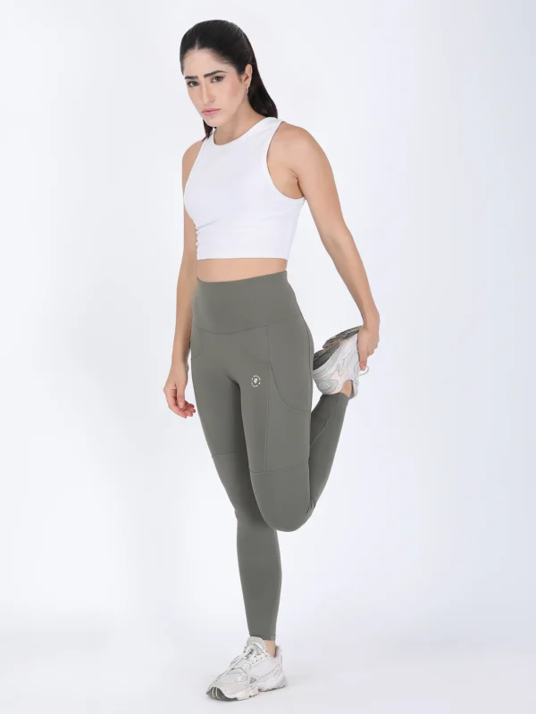 Best Gym Clothes for Women in India: What to Buy and Why It Matters 3 cotton leggings for women